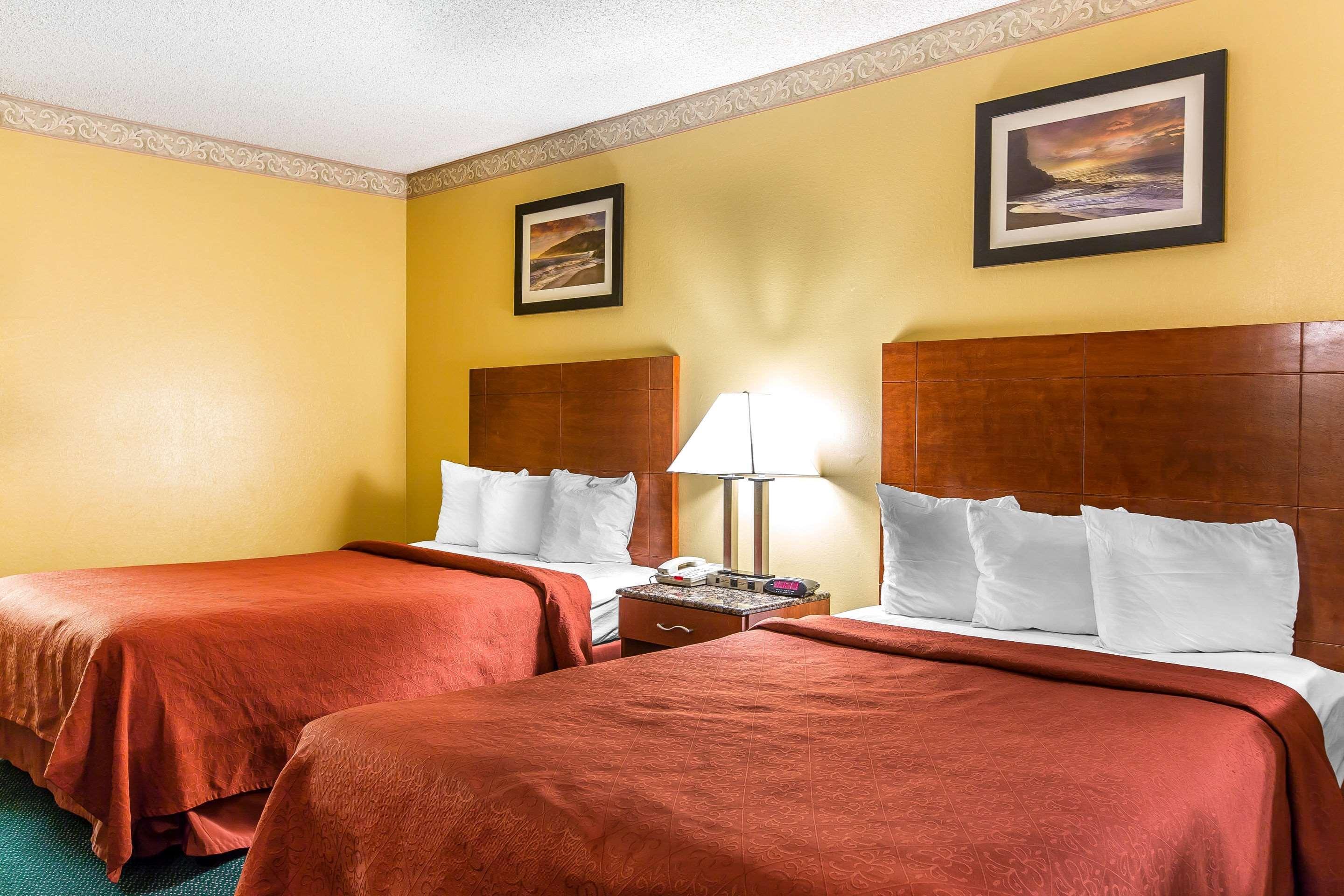 Quality Inn & Suites Camarillo-Oxnard Ngoại thất bức ảnh