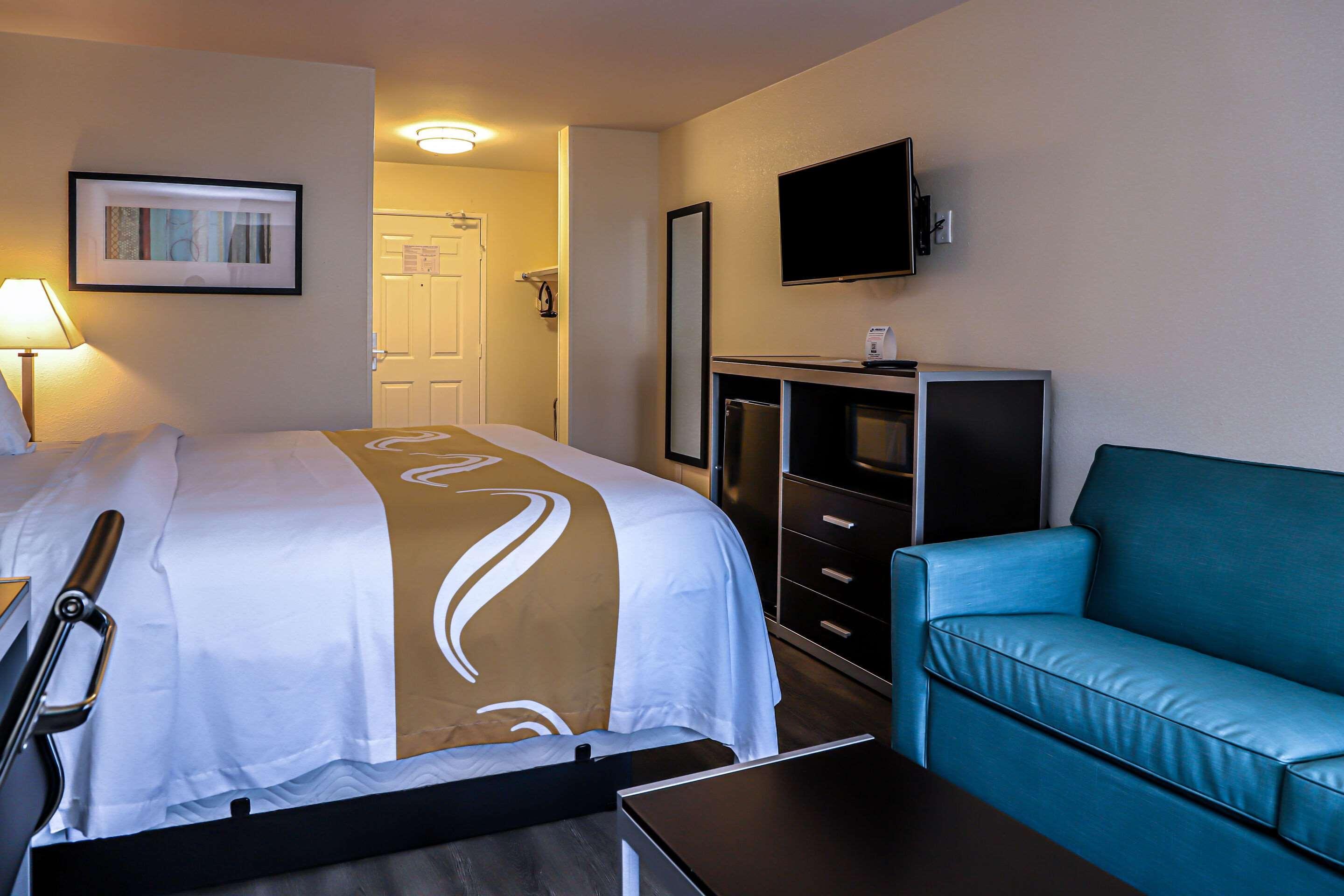 Quality Inn & Suites Camarillo-Oxnard Ngoại thất bức ảnh