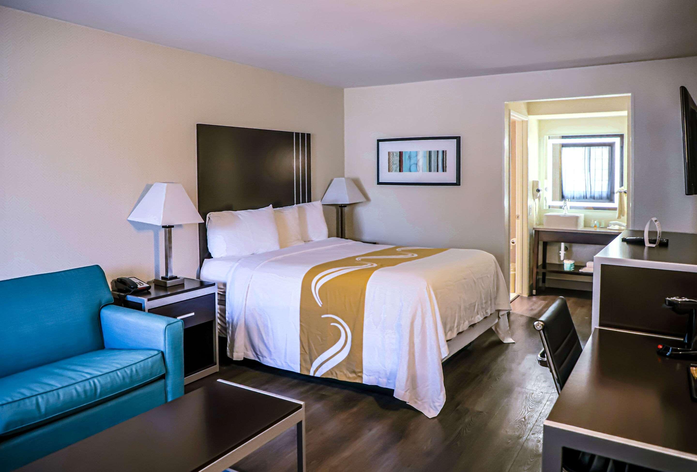 Quality Inn & Suites Camarillo-Oxnard Ngoại thất bức ảnh