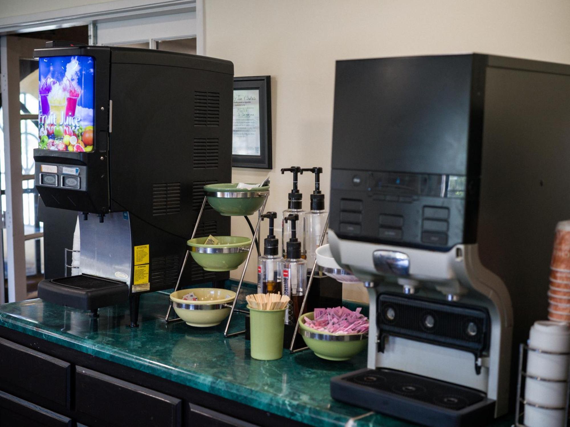 Quality Inn & Suites Camarillo-Oxnard Ngoại thất bức ảnh