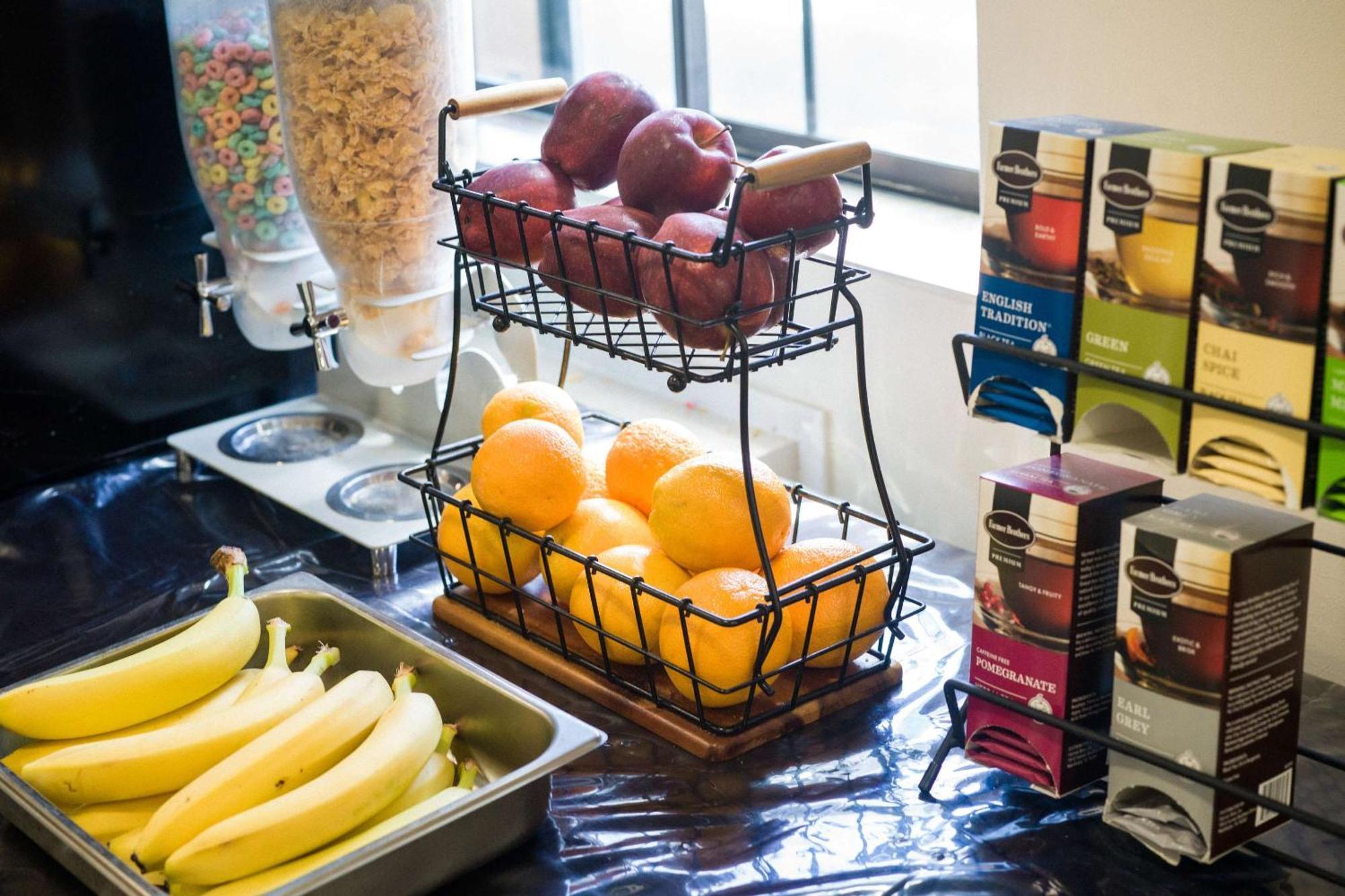 Quality Inn & Suites Camarillo-Oxnard Ngoại thất bức ảnh