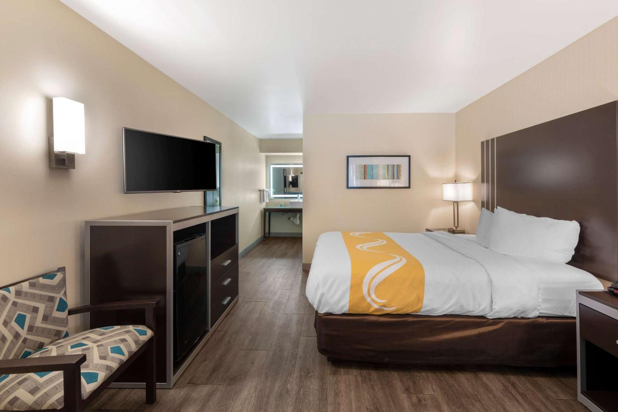 Quality Inn & Suites Camarillo-Oxnard Ngoại thất bức ảnh