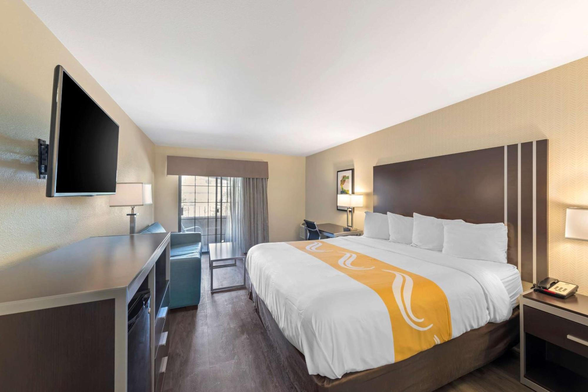 Quality Inn & Suites Camarillo-Oxnard Ngoại thất bức ảnh