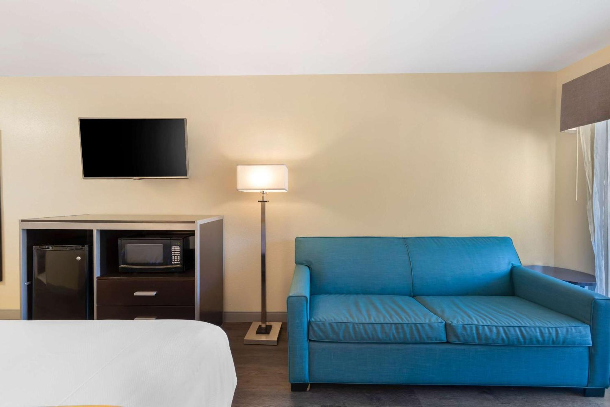 Quality Inn & Suites Camarillo-Oxnard Ngoại thất bức ảnh