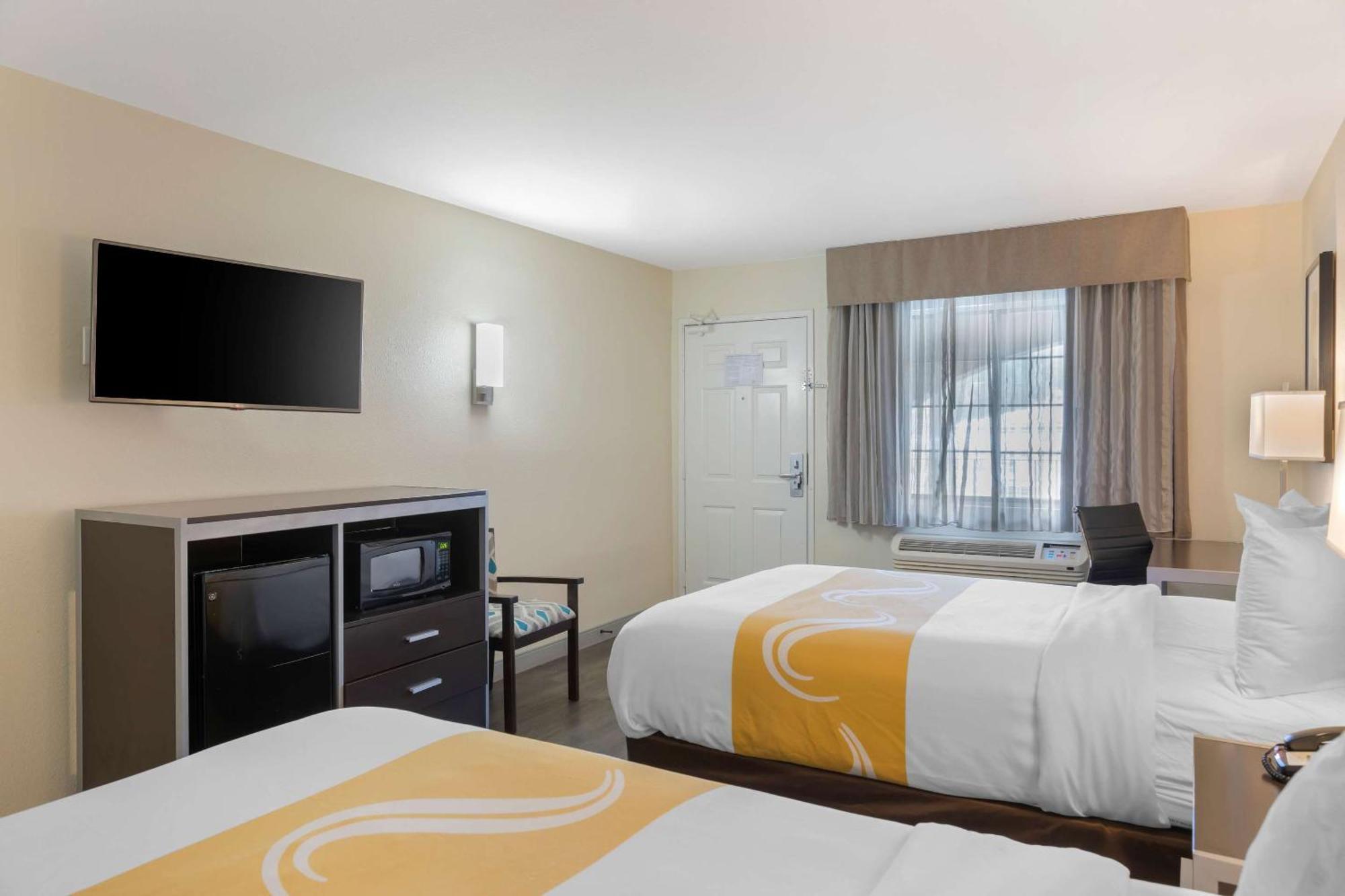 Quality Inn & Suites Camarillo-Oxnard Ngoại thất bức ảnh