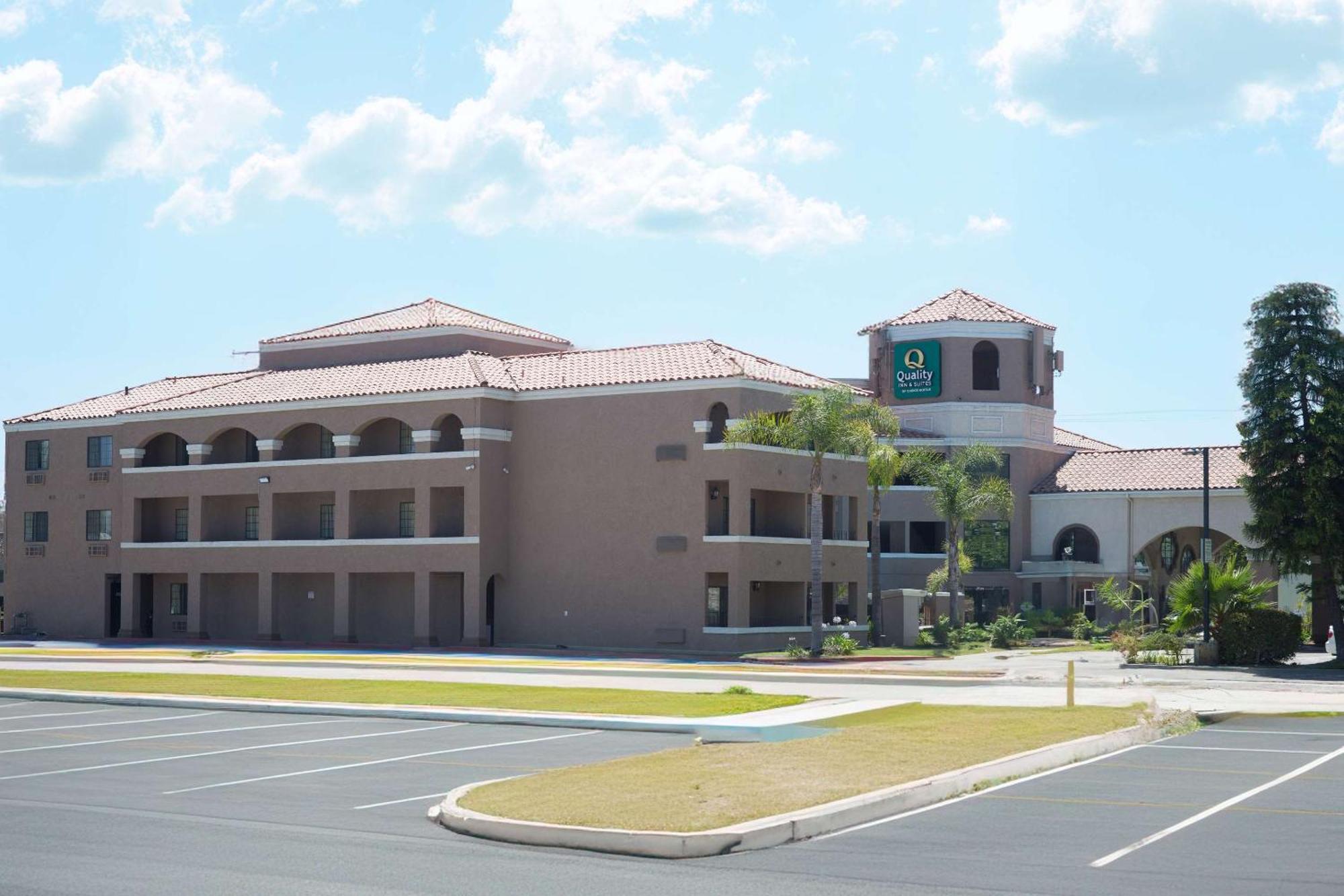 Quality Inn & Suites Camarillo-Oxnard Ngoại thất bức ảnh